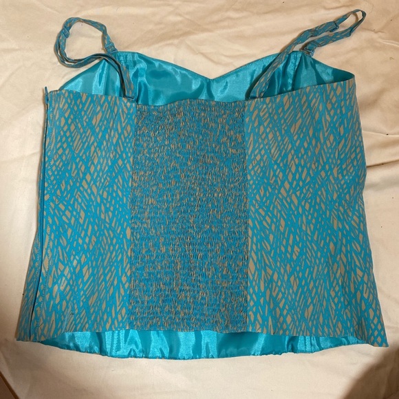 THREE PIECE VINTAGE SILK SET - Picture 9 of 12